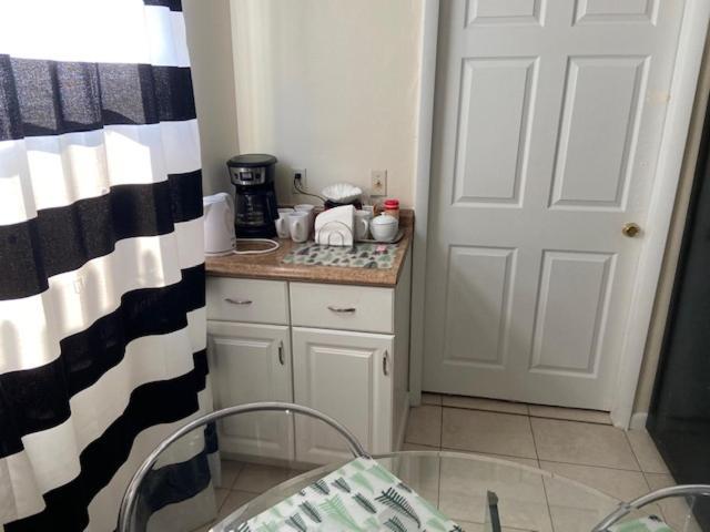 Private Room Near Miami Airport - Free Parking - 01 Екстер'єр фото