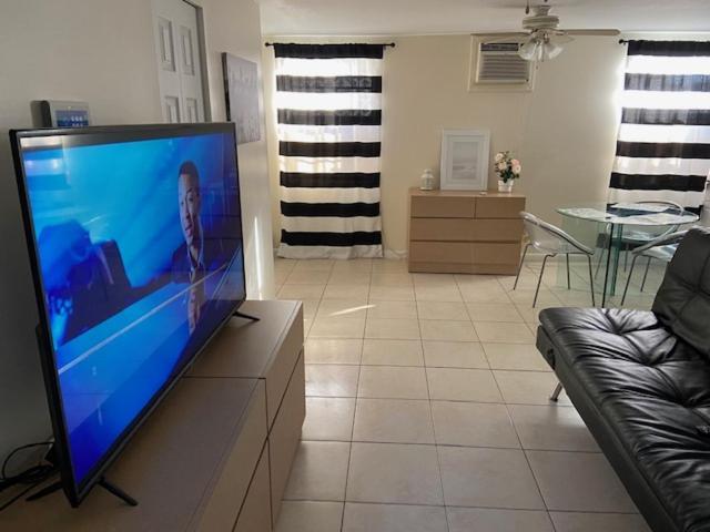 Private Room Near Miami Airport - Free Parking - 01 Екстер'єр фото
